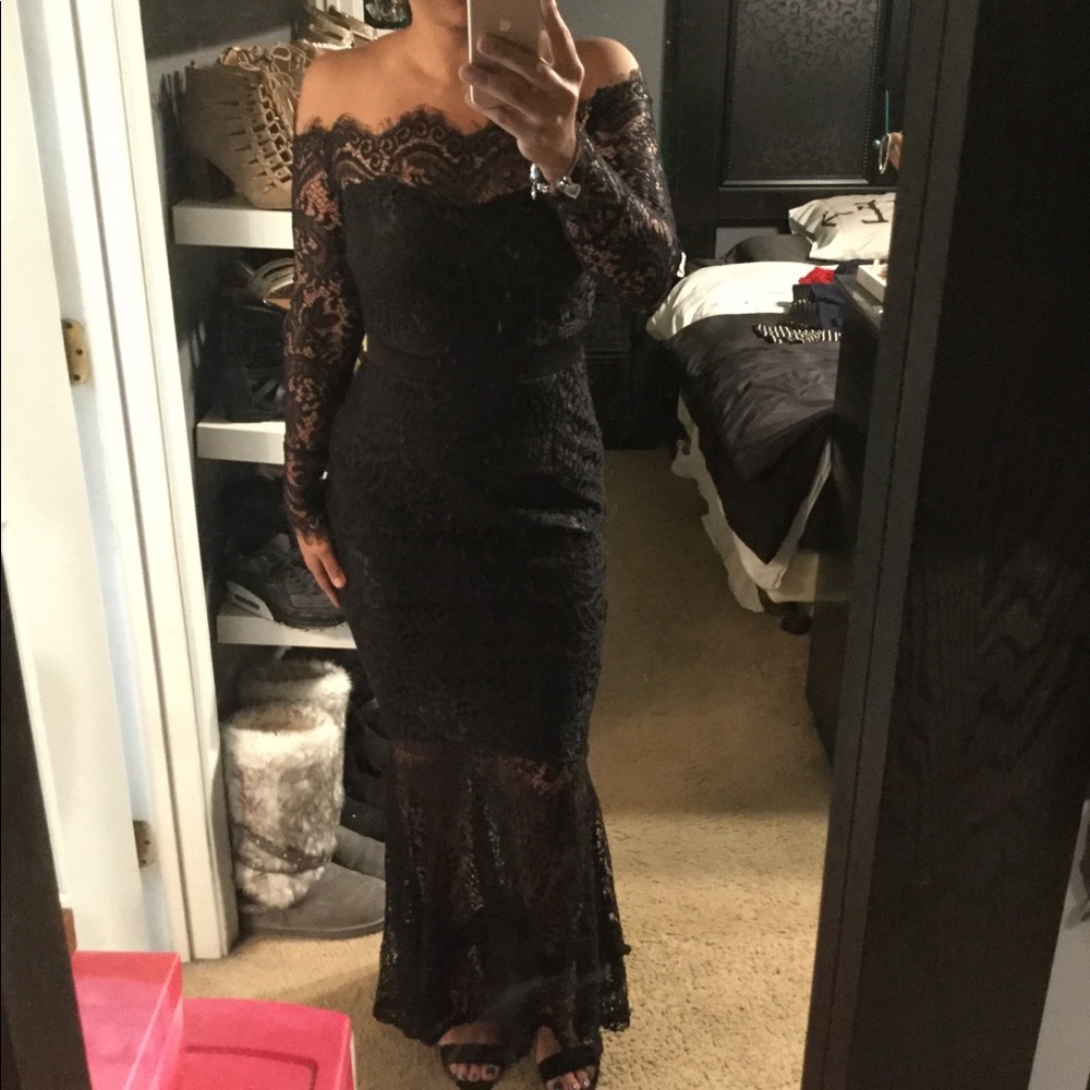 Beautiful mermaid lace dress!!